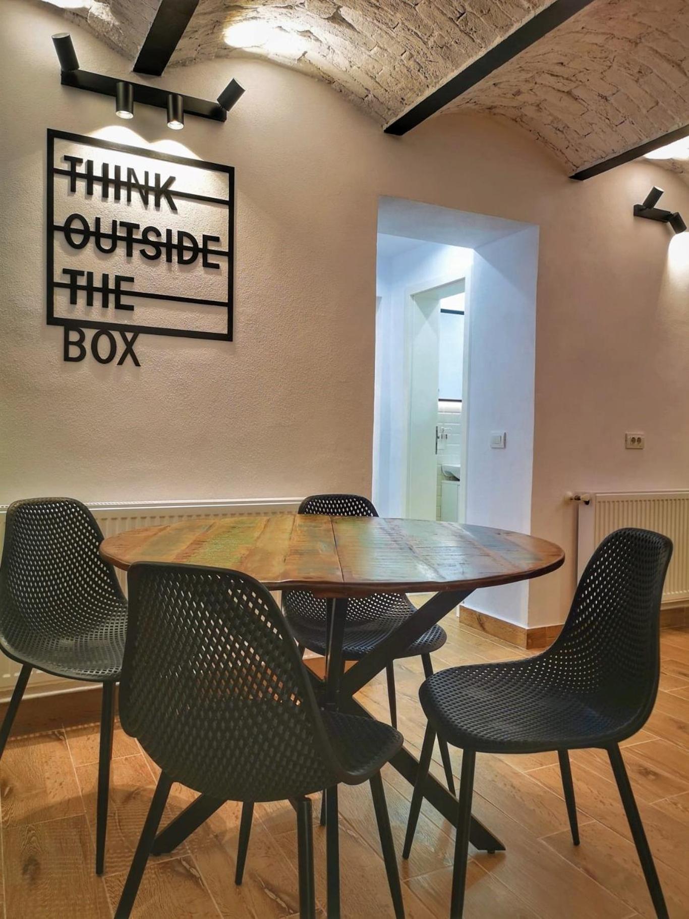 T House Apartment Sibiu Luaran gambar